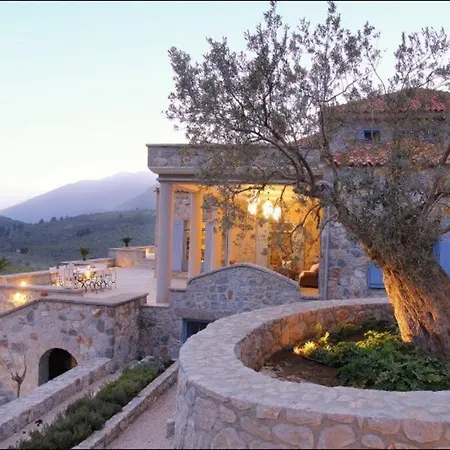Luxury Private Estate نيا إيبيدافروس